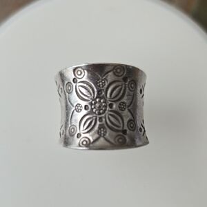 Sterling Silver Floral Ring
